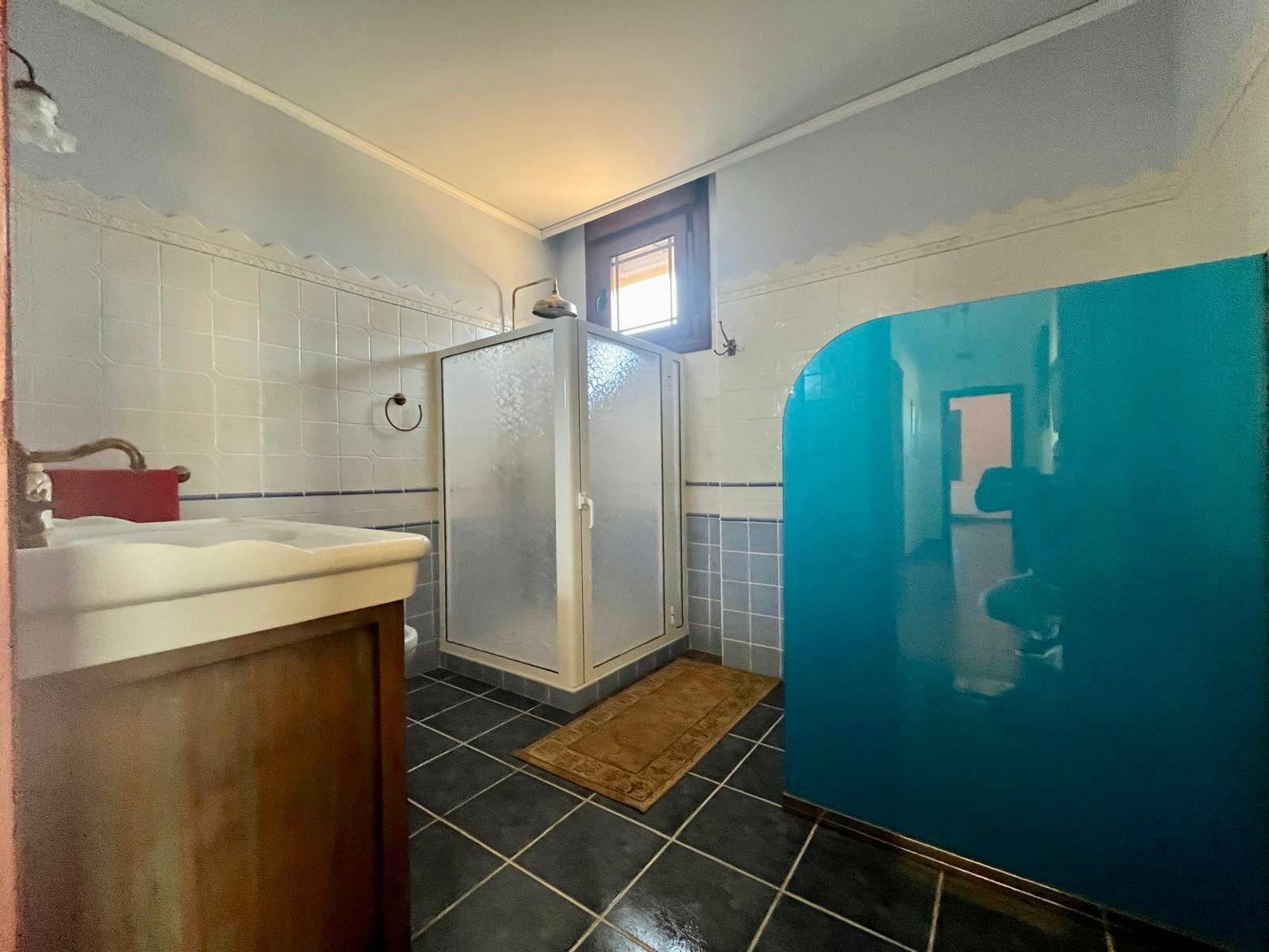 Ontdek Luxe en Rust: Landhuis in Rojales met grote ruimtes en natuur