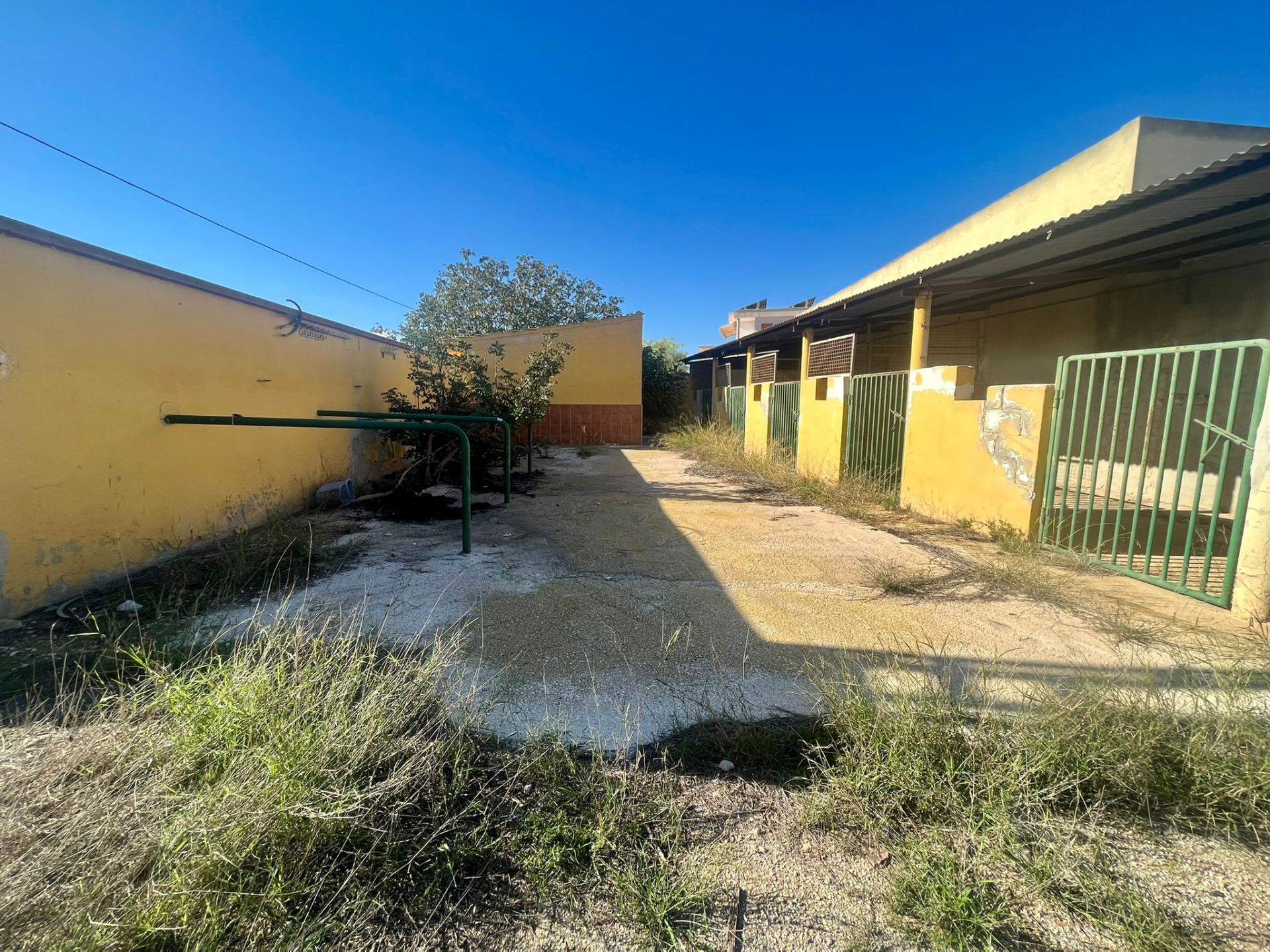 Ontdek Luxe en Rust: Landhuis in Rojales met grote ruimtes en natuur