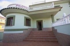 PRACHTIGE VILLA IN LOS ALTOS, TORREVIEJA