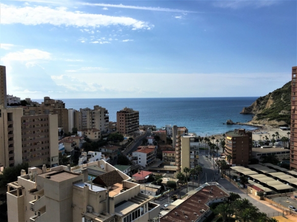 MARVELLOUS PENTHOUSE INBENIDORM IN LA CALA WITH SEA VIEWS