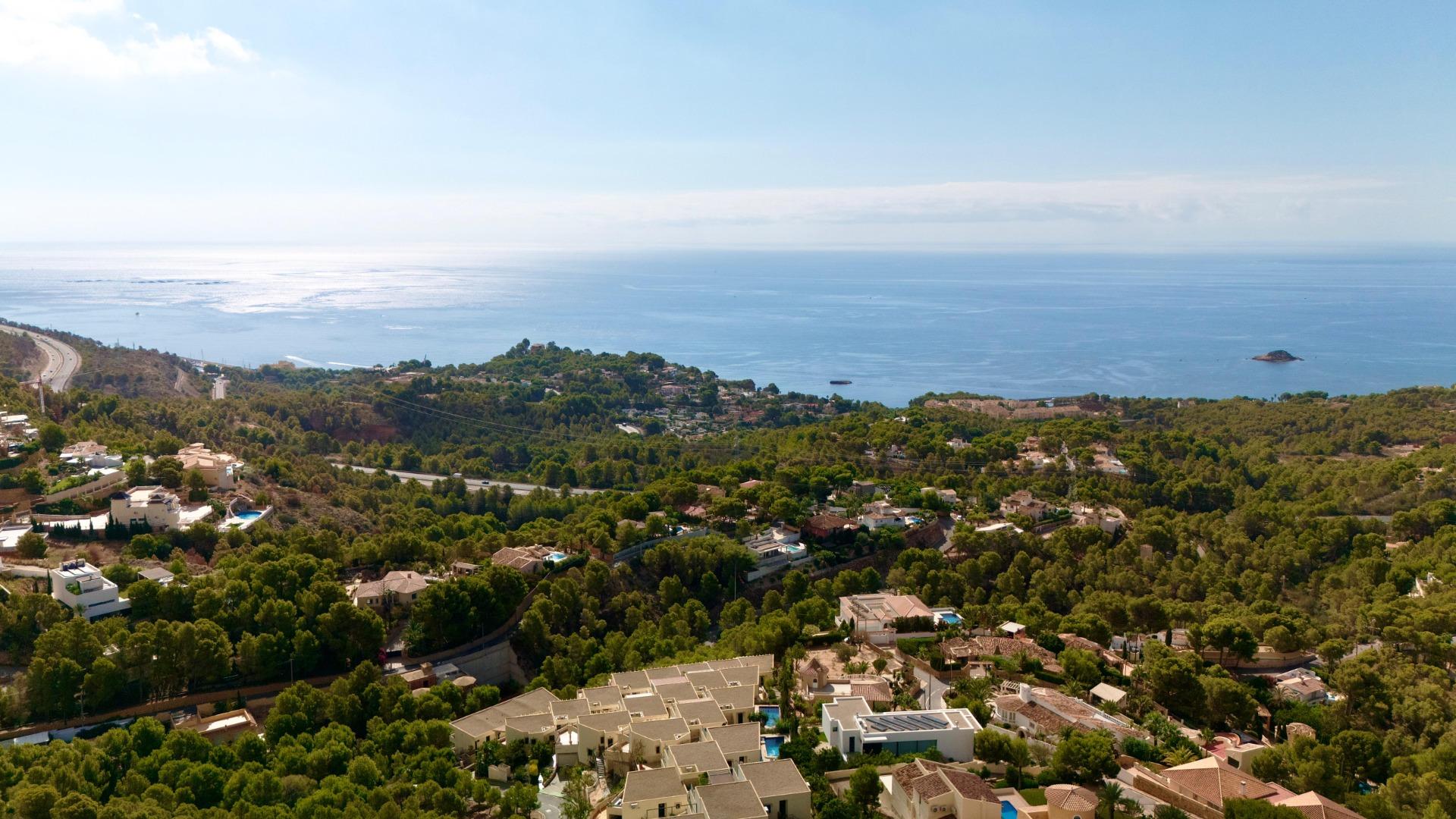 Land for sale in Altea la Vella — your perfect corner on the coast!