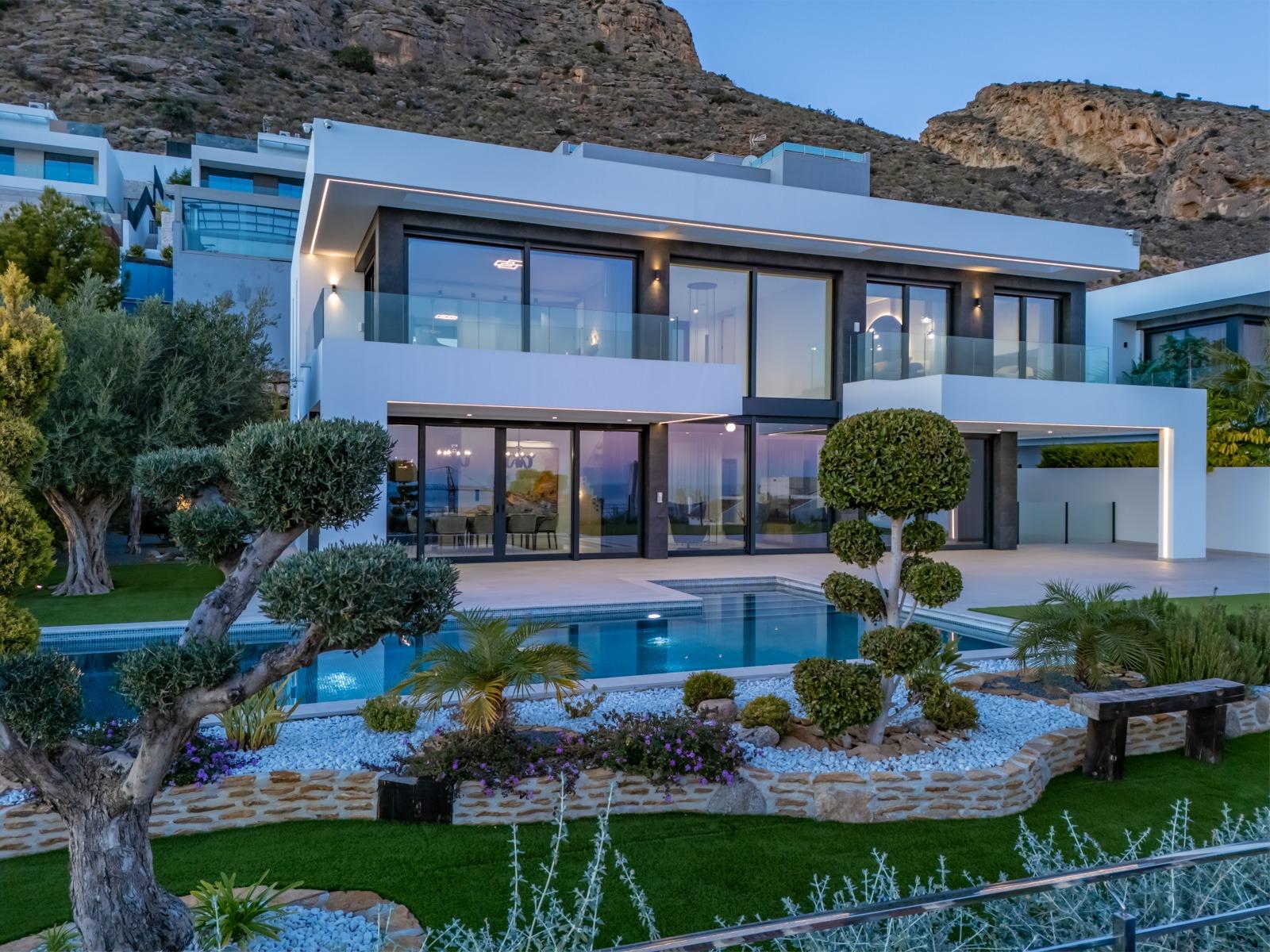 Villa Roma: Exclusivity and Elegance in Finestrat 🌟