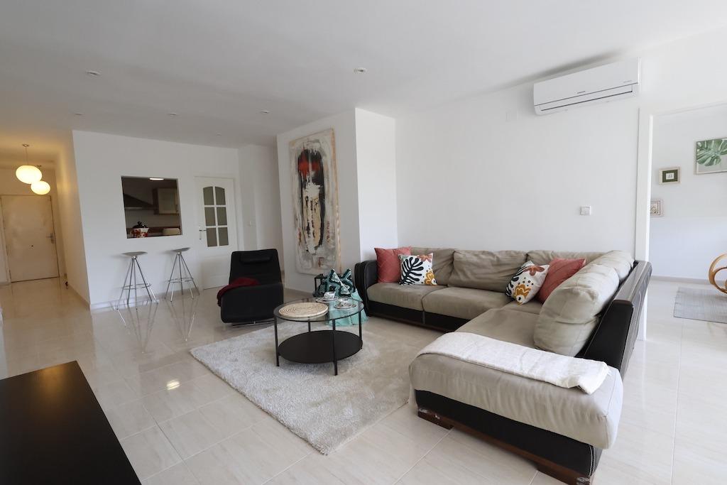 Torrevieja Avda de la Libertad, 1e verdieping appartement voor de nieuwe haven