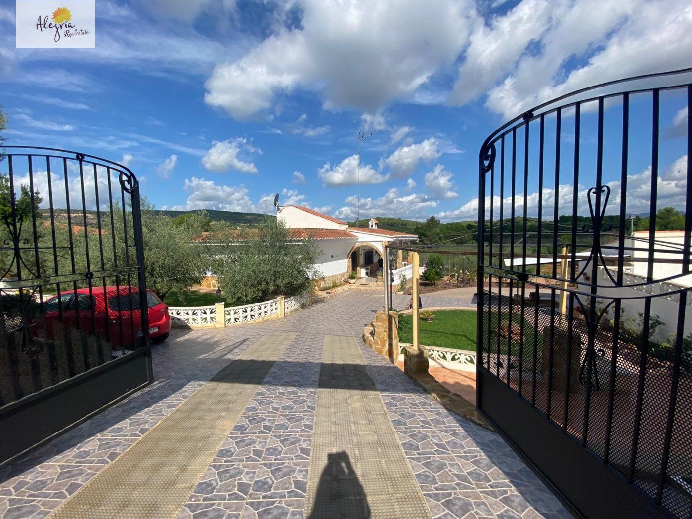 4-10-6 Villa for sale in Algimia de Alfara