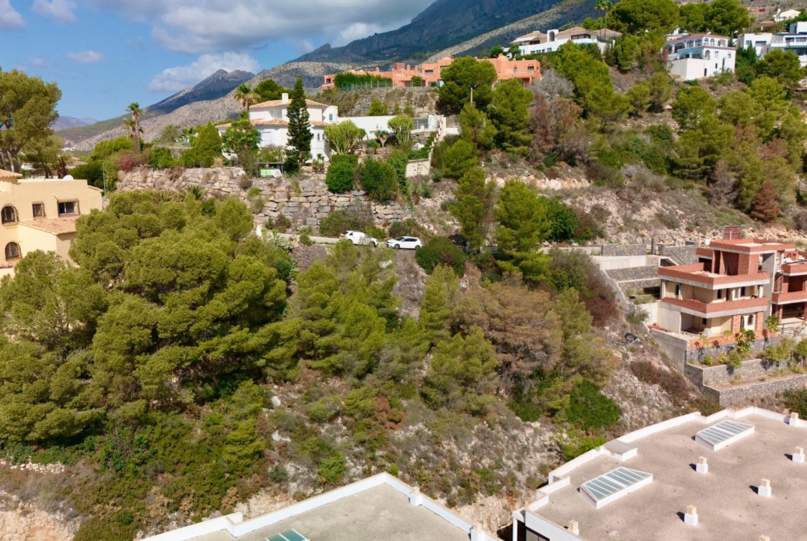 Land for sale in Altea la Vella — your perfect corner on the coast!