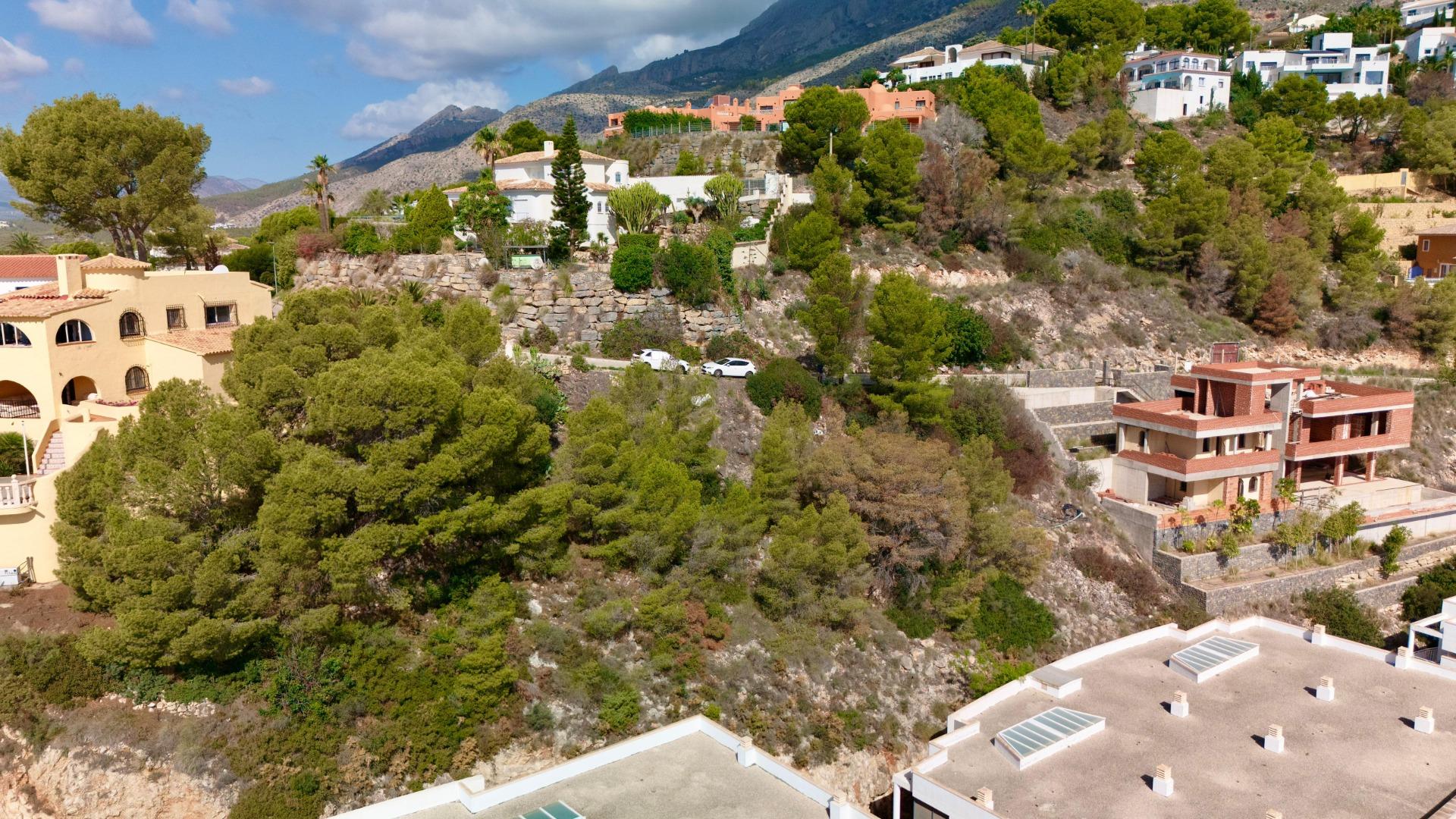 Land for sale in Altea la Vella — your perfect corner on the coast!
