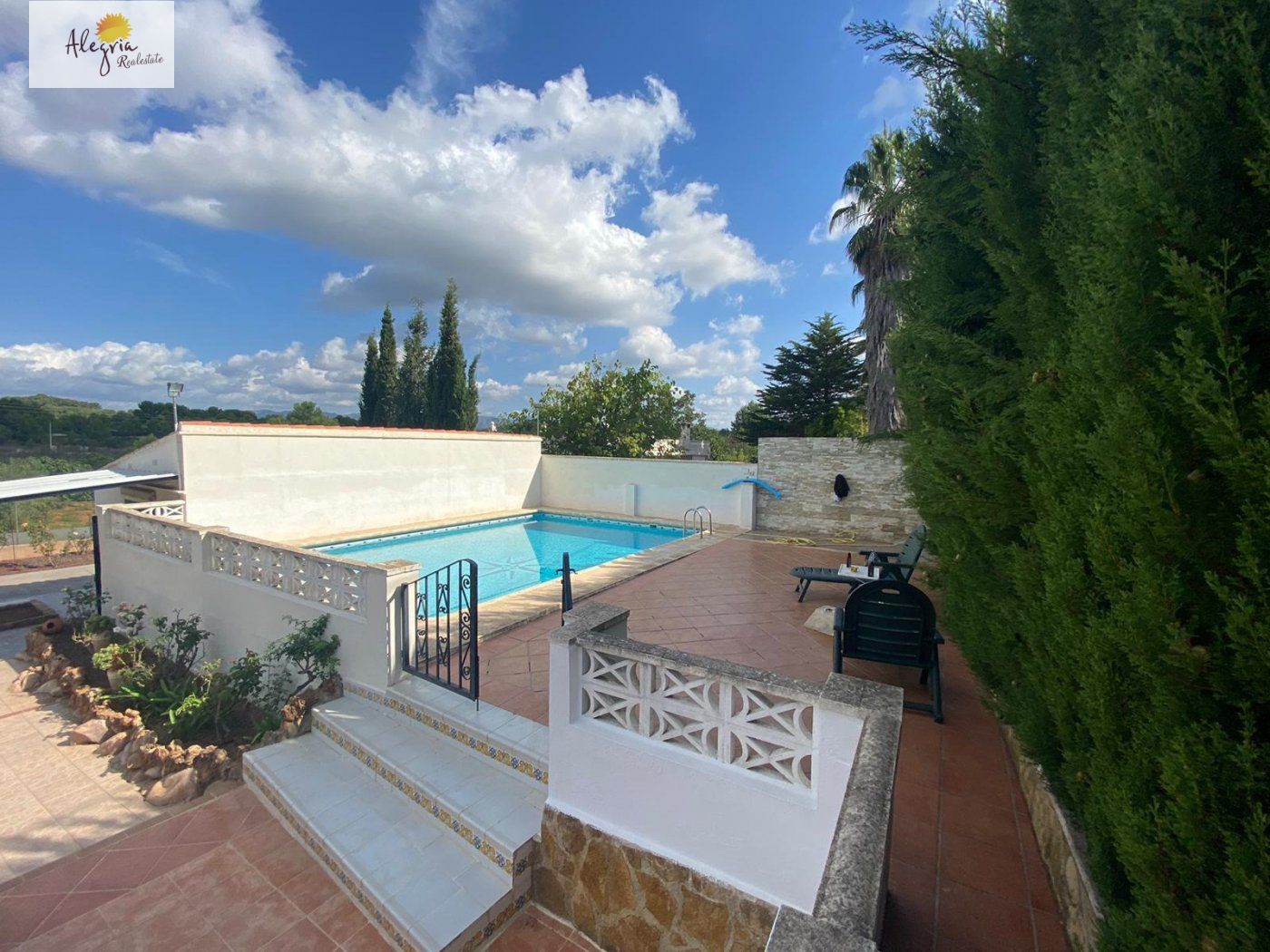 4-11-6 Villa for sale in Algimia de Alfara
