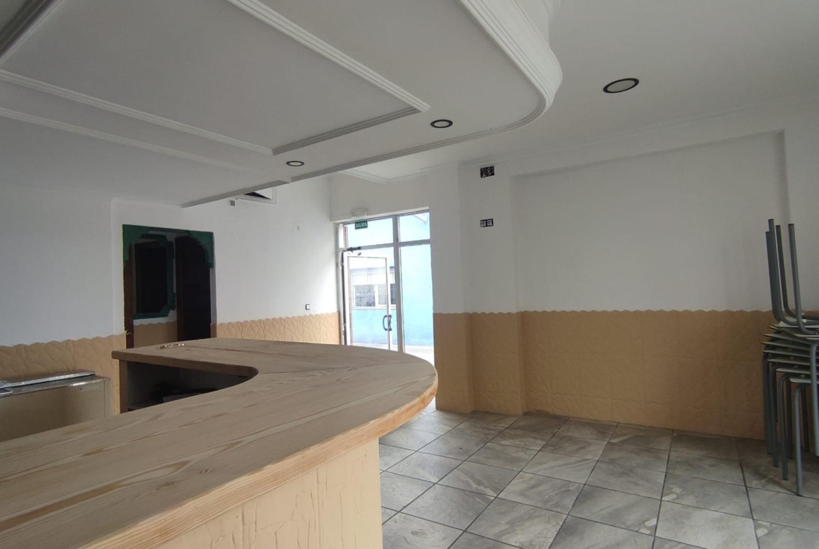 Bar – restaurant with licence  in San Gabriel  Alicante