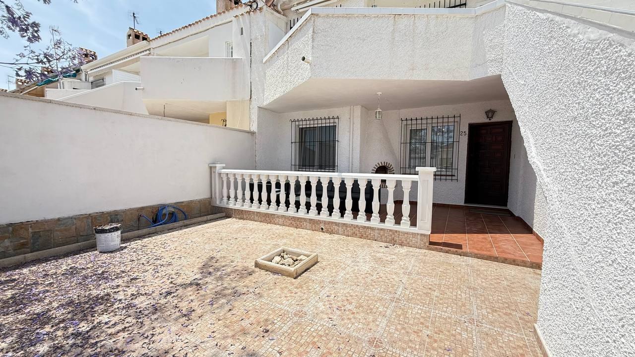 Ground floor bungalow, renovated, with 2 bedrooms and 1 bathroom