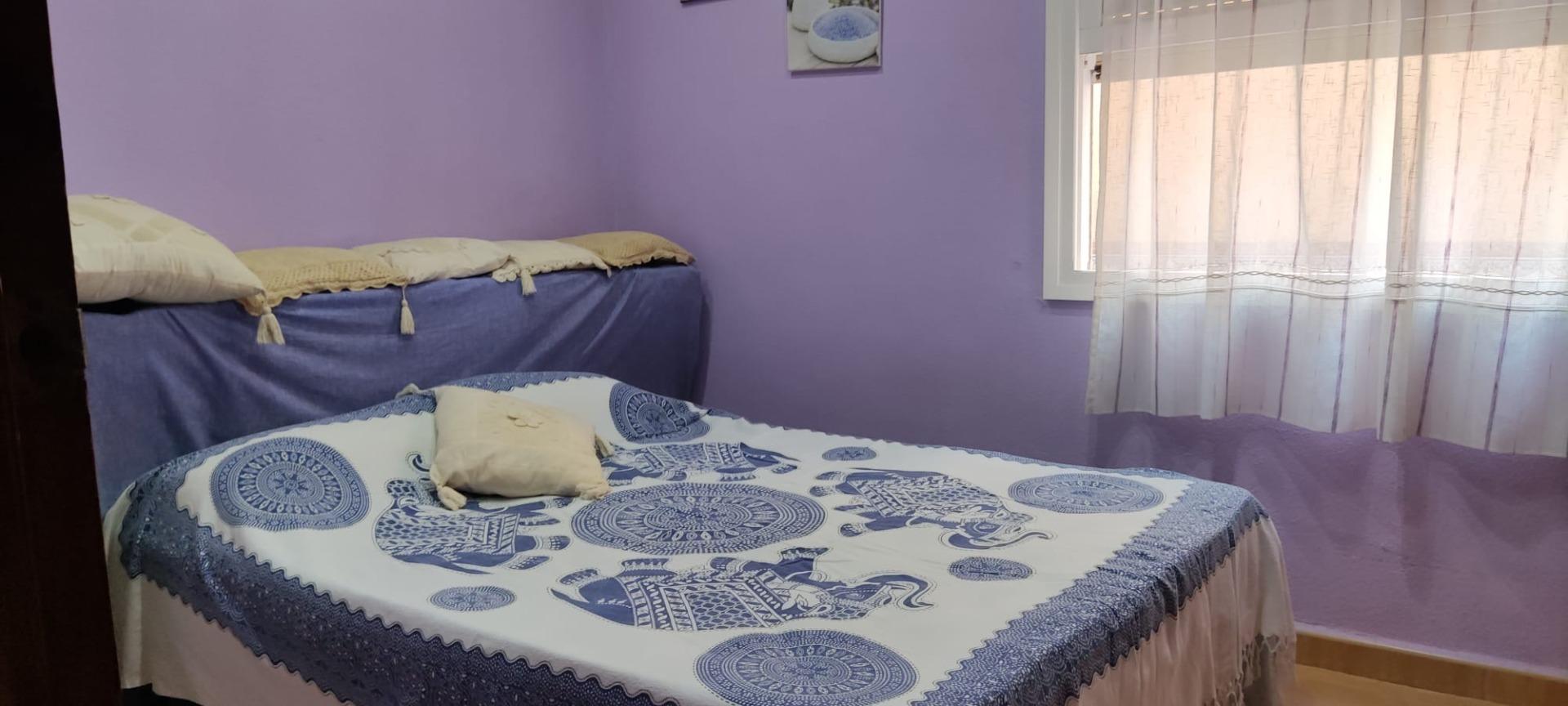 4-11-81 House in the Center of Torrevieja: Comfort and Proximity to the Beach with 3 Bedrooms and 2 Bathrooms