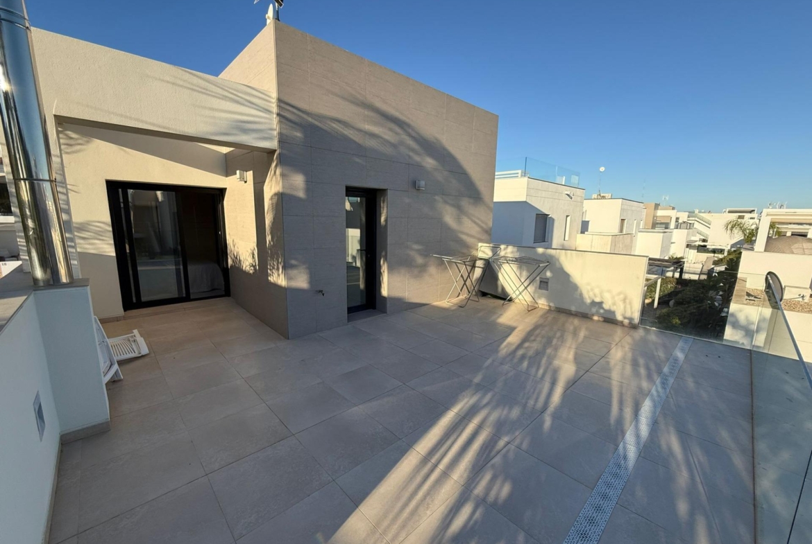 Prachtige vrijstaande villa met een perceel van 300 m2
