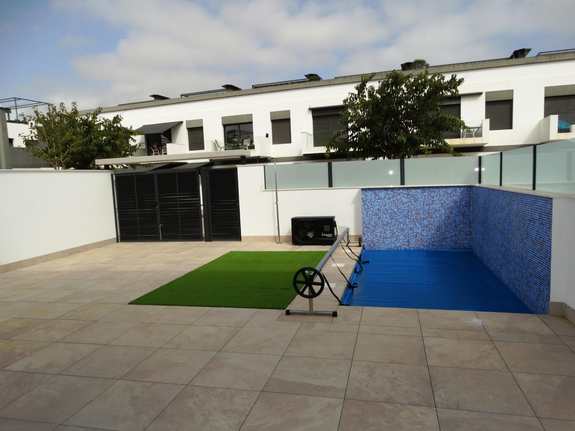 4-12-31 NEW BUILD TOWNHOUSES IN SANTIAGO DE LA RIBERA
