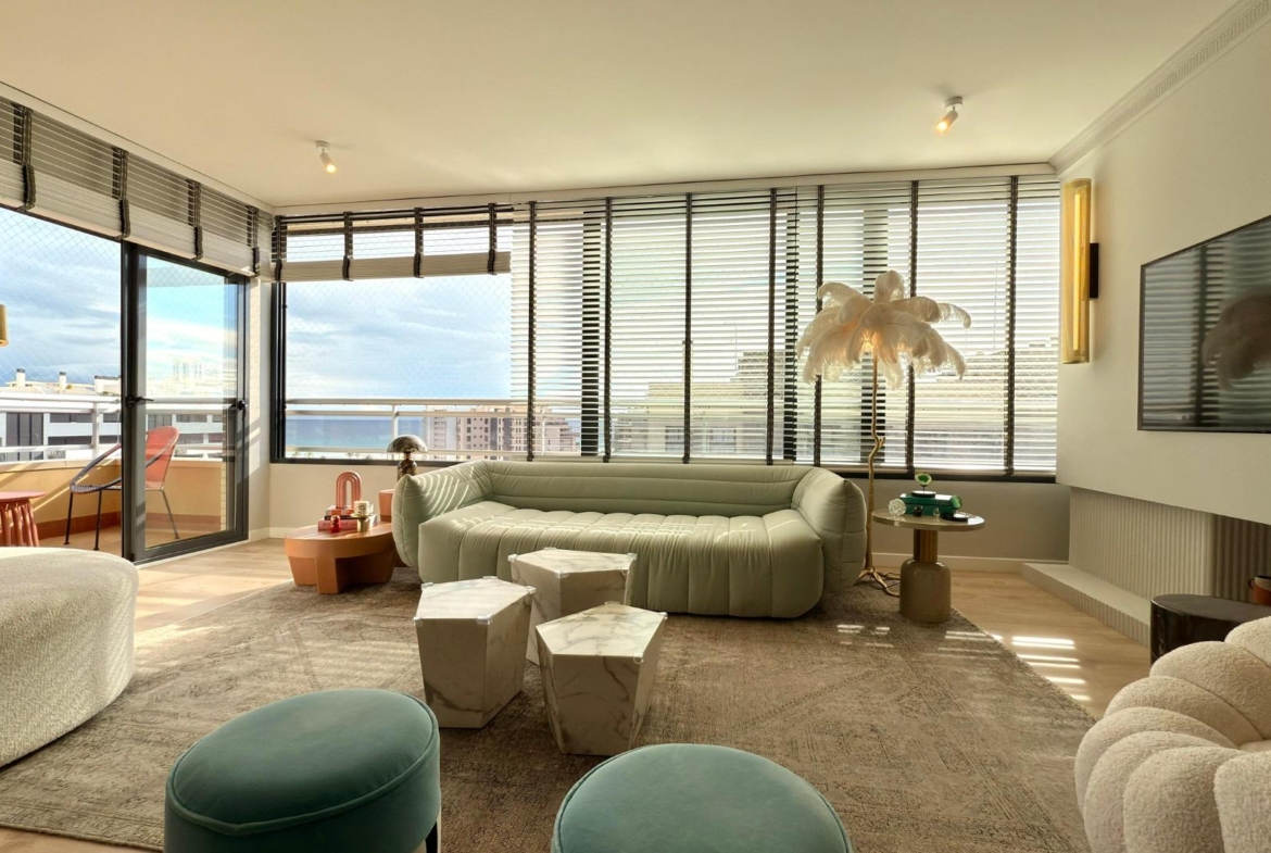 Exclusief penthouse met uitzicht op zee en prachtige renovatie, in pau 5
