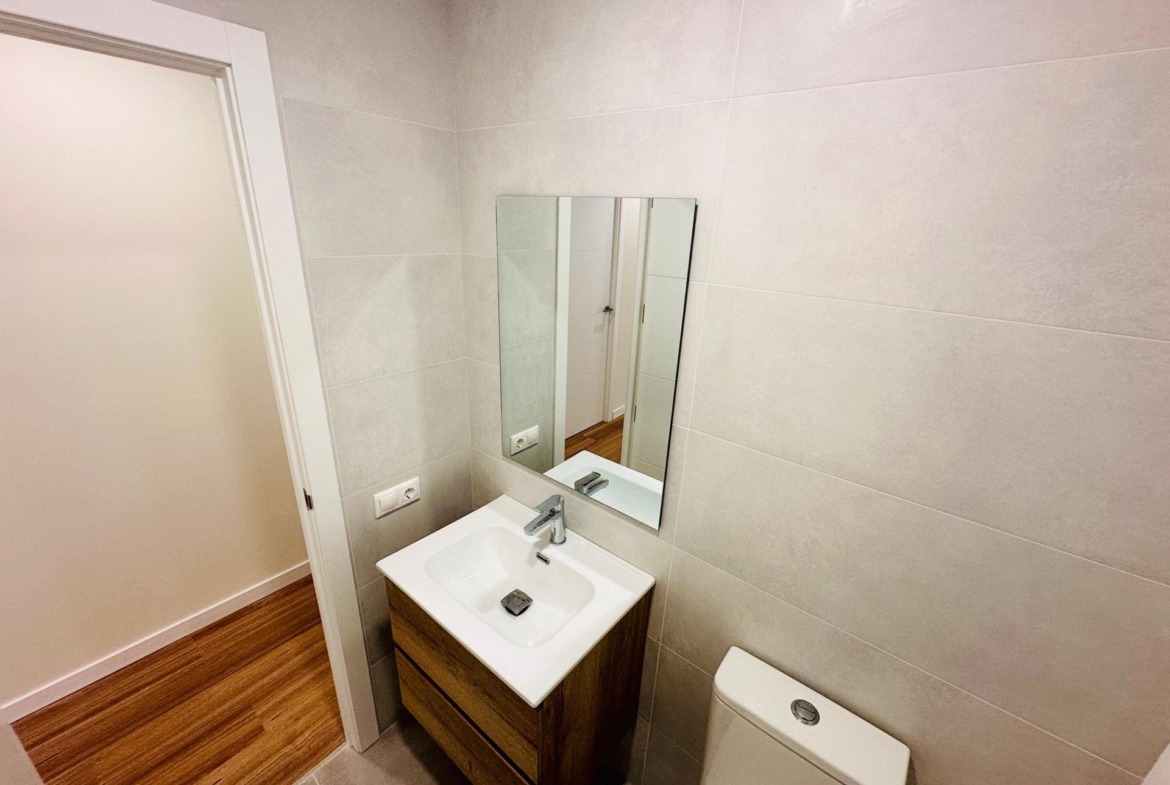 Bright and spacious apartment for sale in Alicante, Campoamor area
