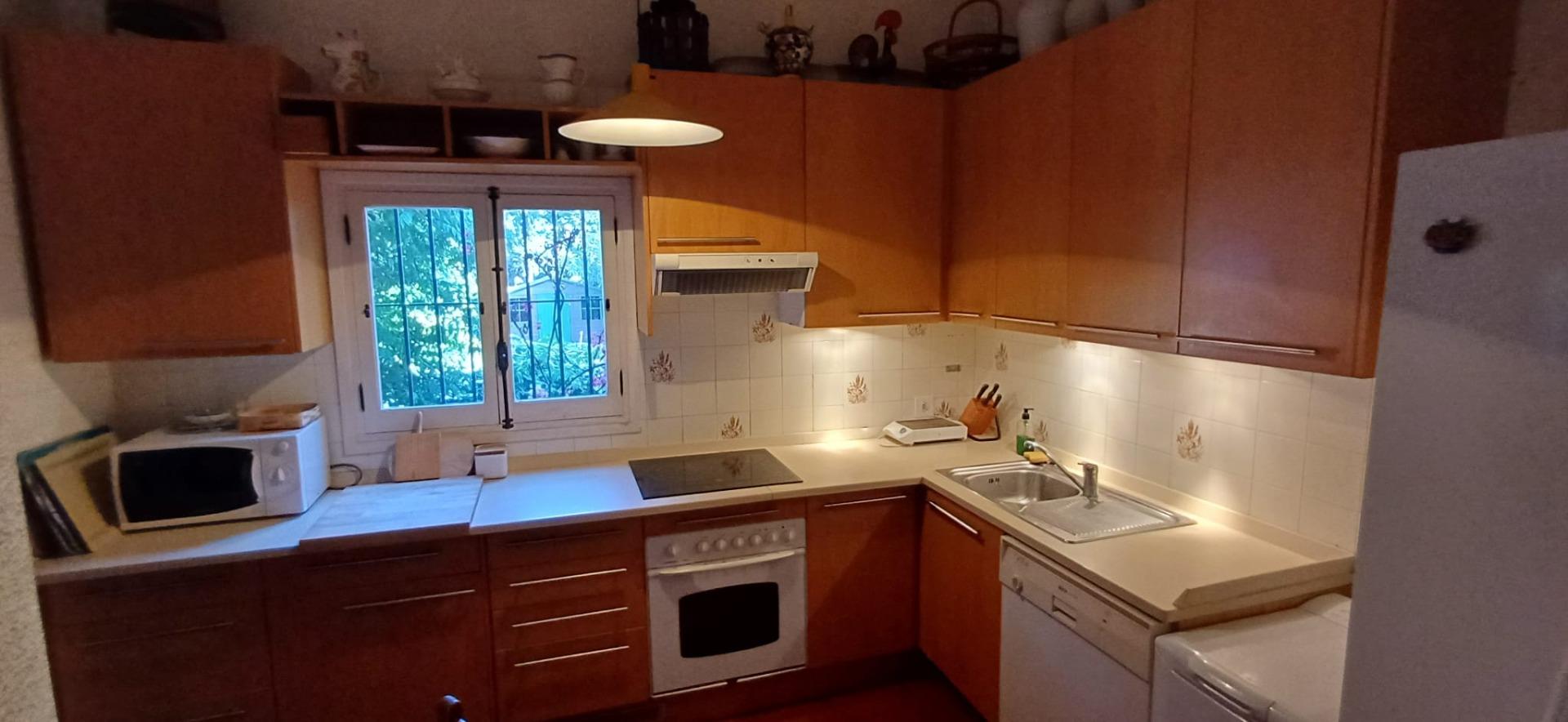 4-12-73 Espectacular Vivienda Independiente en Zona Frank Espinós