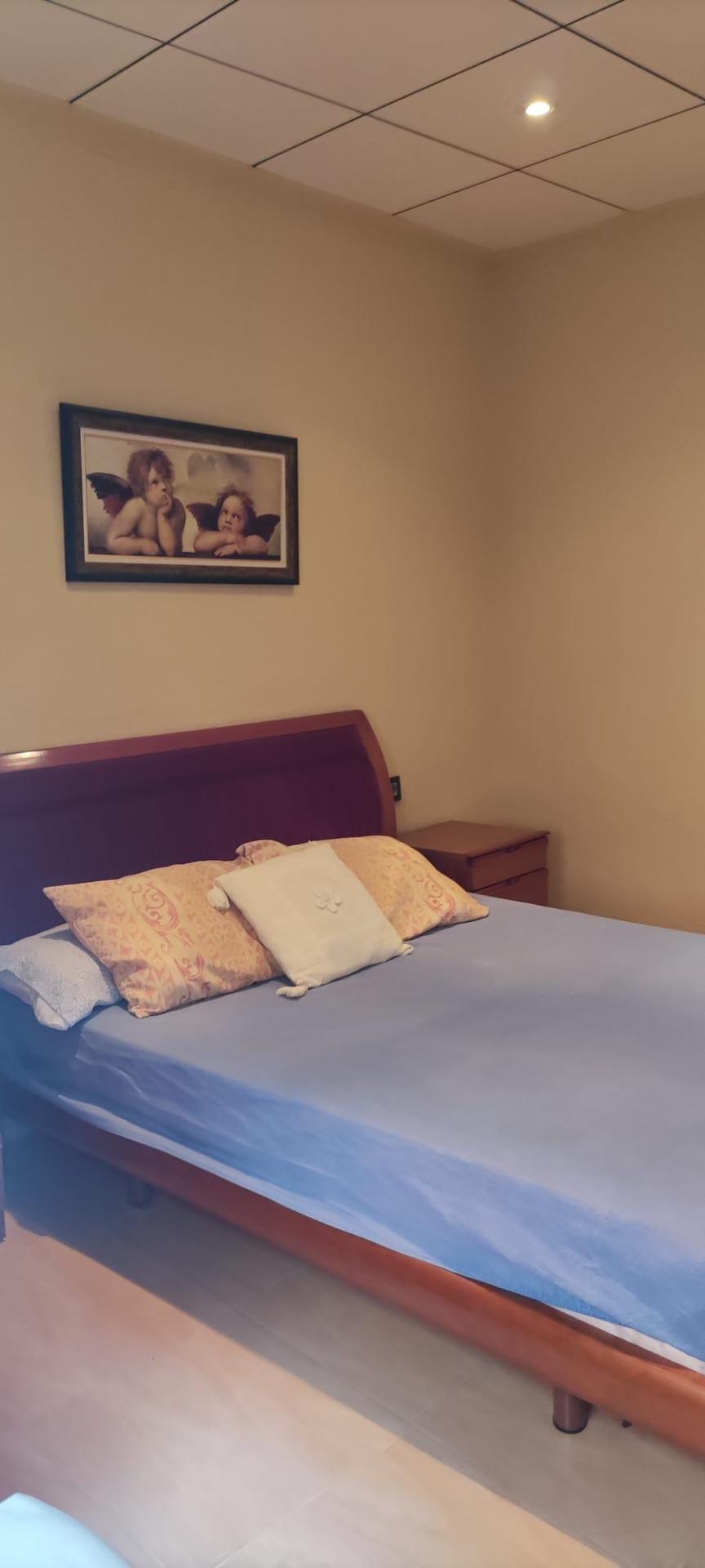 4-12-78 House in the Center of Torrevieja: Comfort and Proximity to the Beach with 3 Bedrooms and 2 Bathrooms