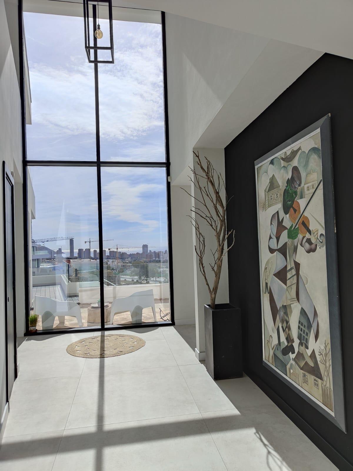 LARGE MODERN VILLA IN FINESTRAT