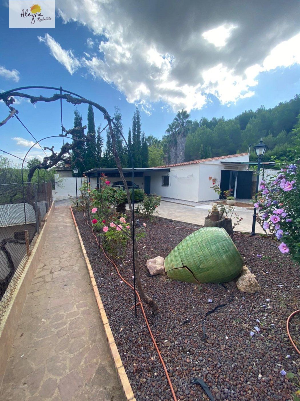4-13-5 Villa for sale in Algimia de Alfara