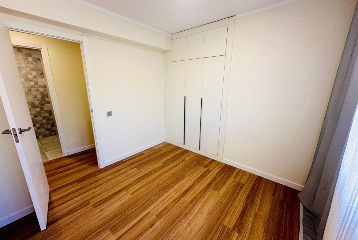 Bright and spacious apartment for sale in Alicante, Campoamor area