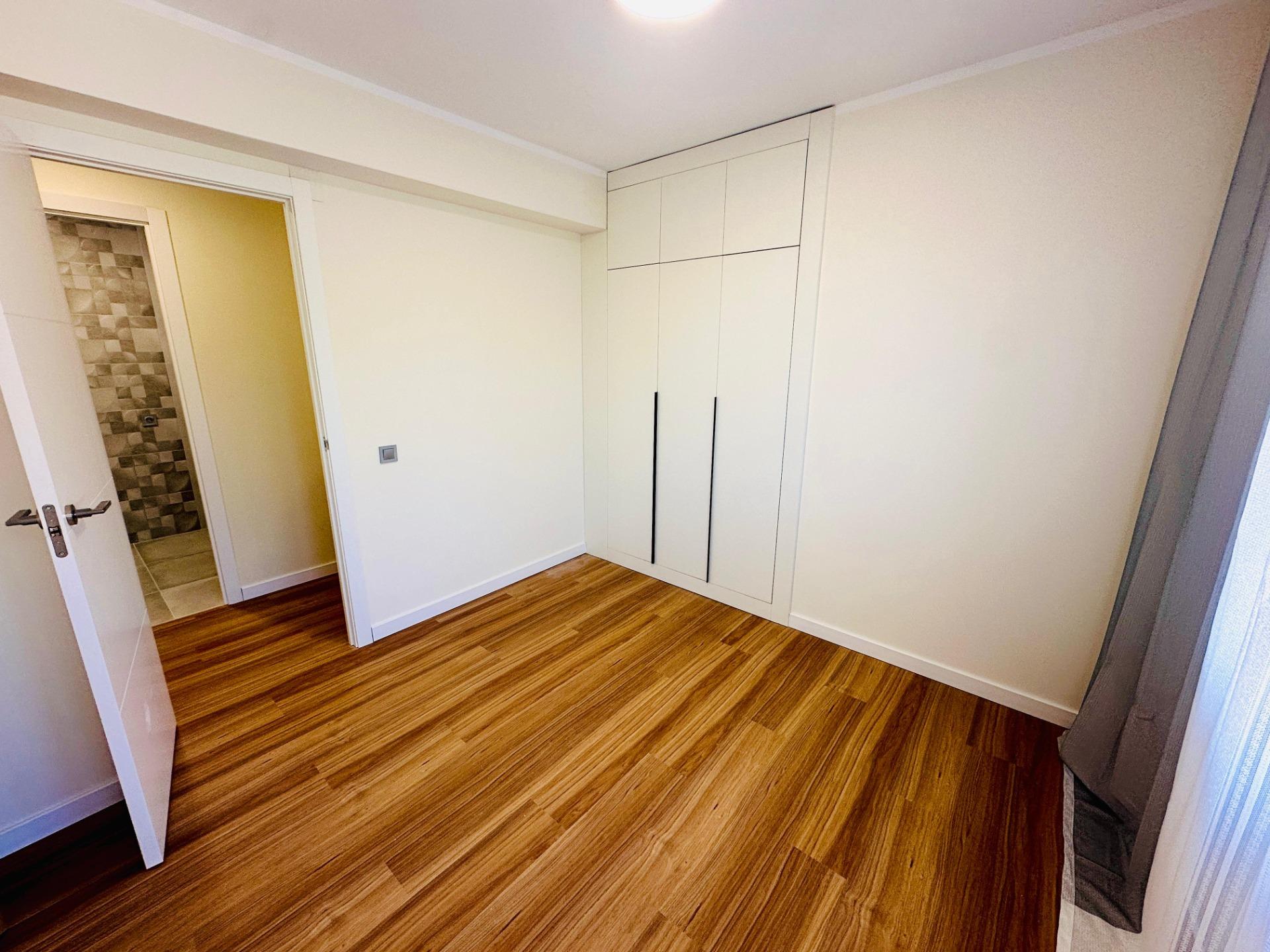 Bright and spacious apartment for sale in Alicante, Campoamor area