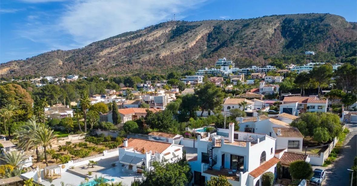 4-13-85 🌴 New Build Villa in El Albir – Exclusive and Modern 🌴