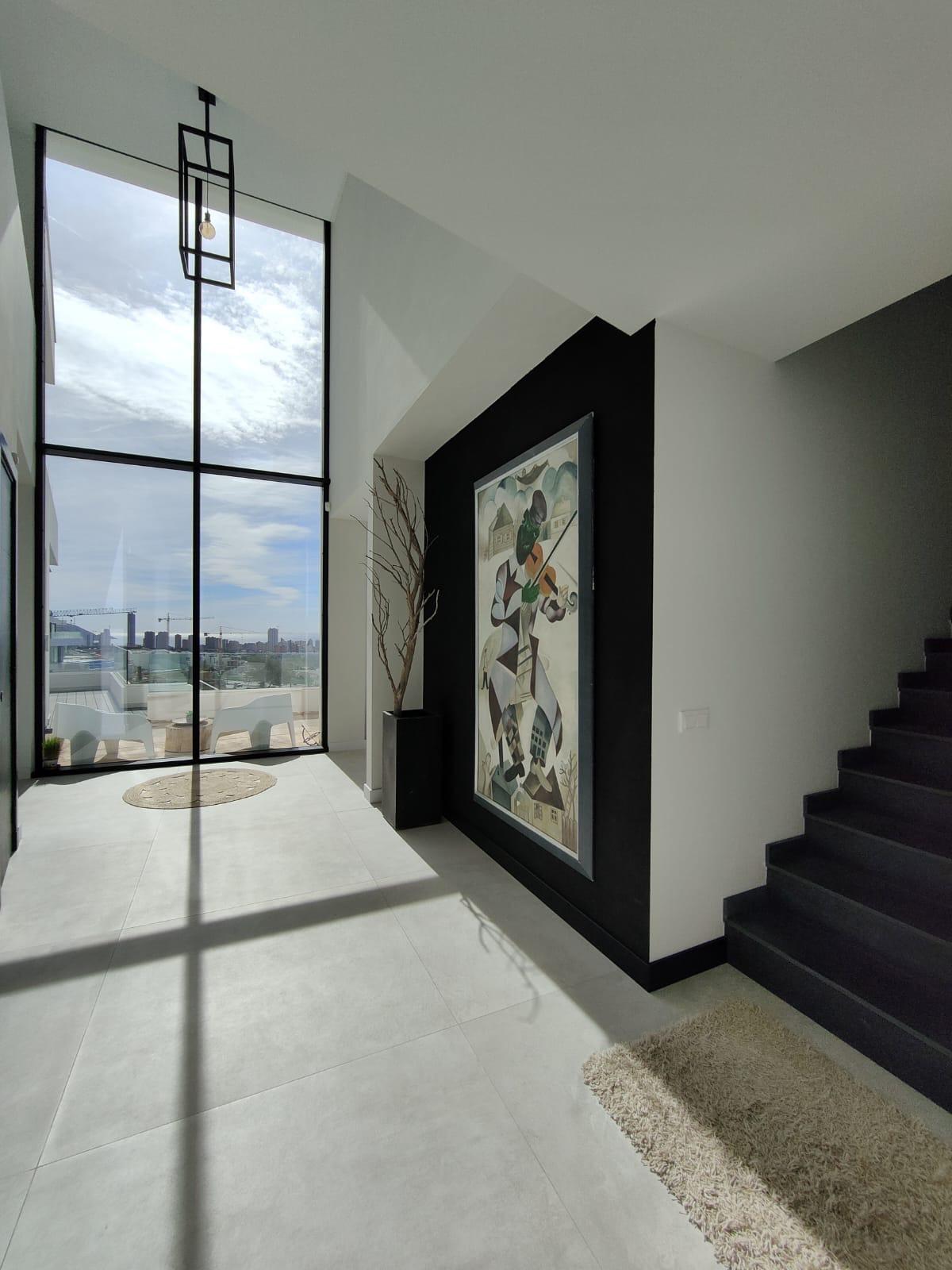 LARGE MODERN VILLA IN FINESTRAT