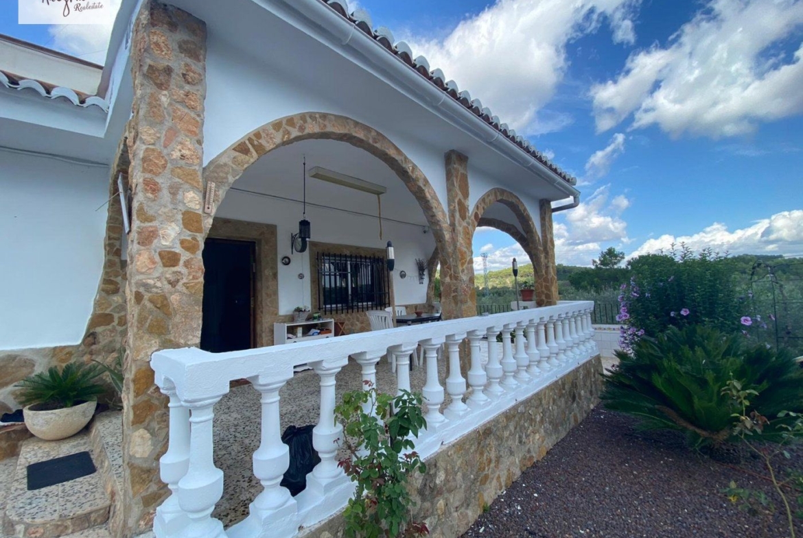 Villa for sale in Algimia de Alfara