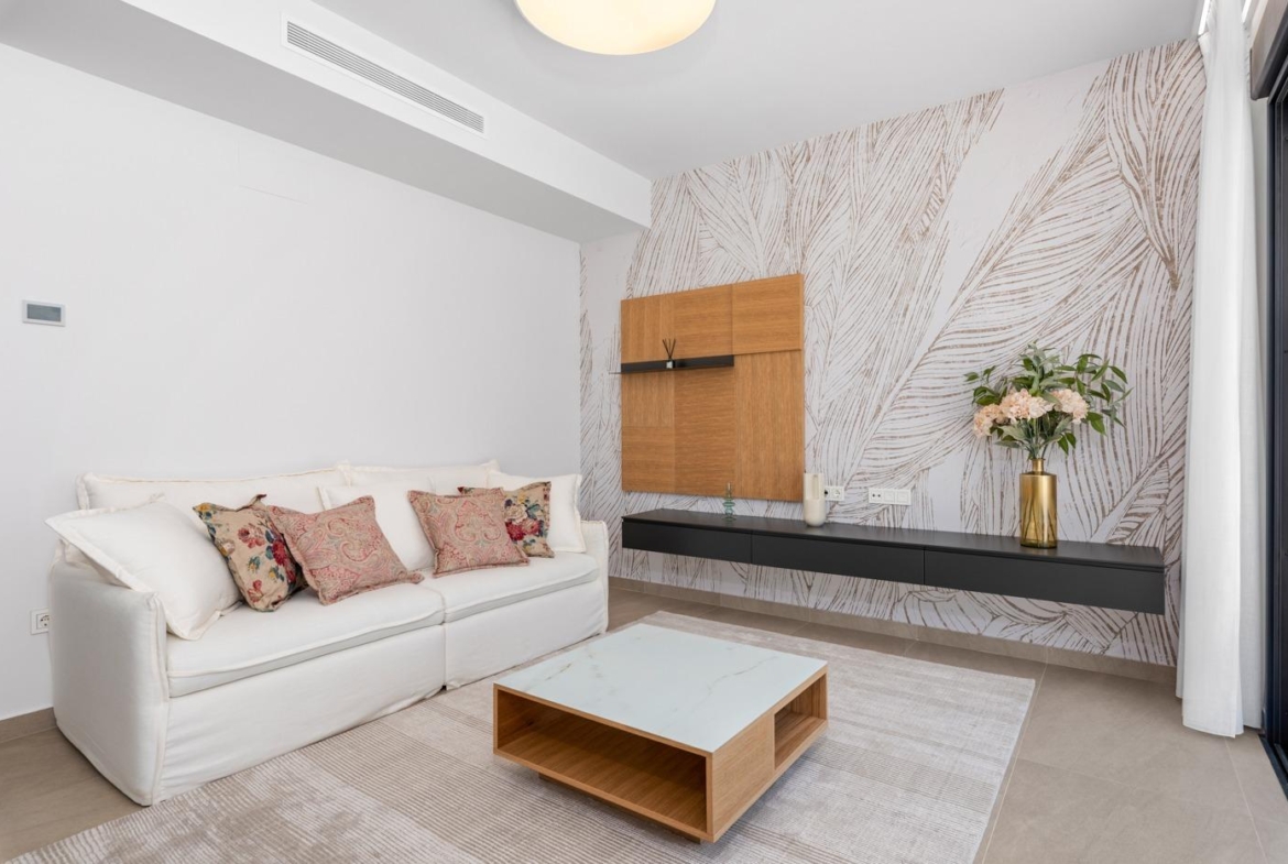 OBRA NUEVA! VILLA DE LUJO EN ORIHUELA COSTA. PLAYA A 350 METROS.