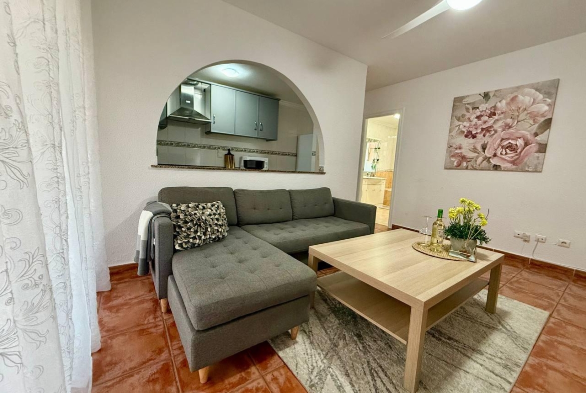 Exclusive apartment with 2 bedrooms and 3 terraces – Ref. A10245