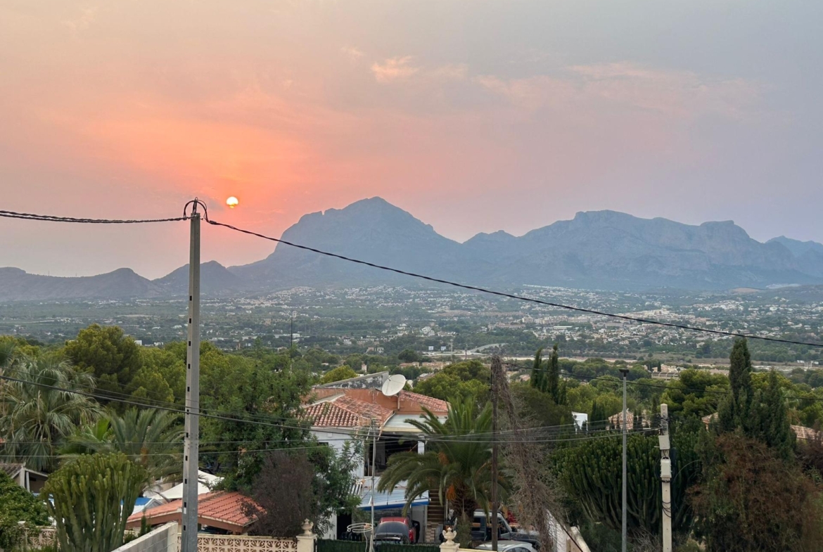 🌴 New Build Villa in El Albir – Exclusive and Modern 🌴
