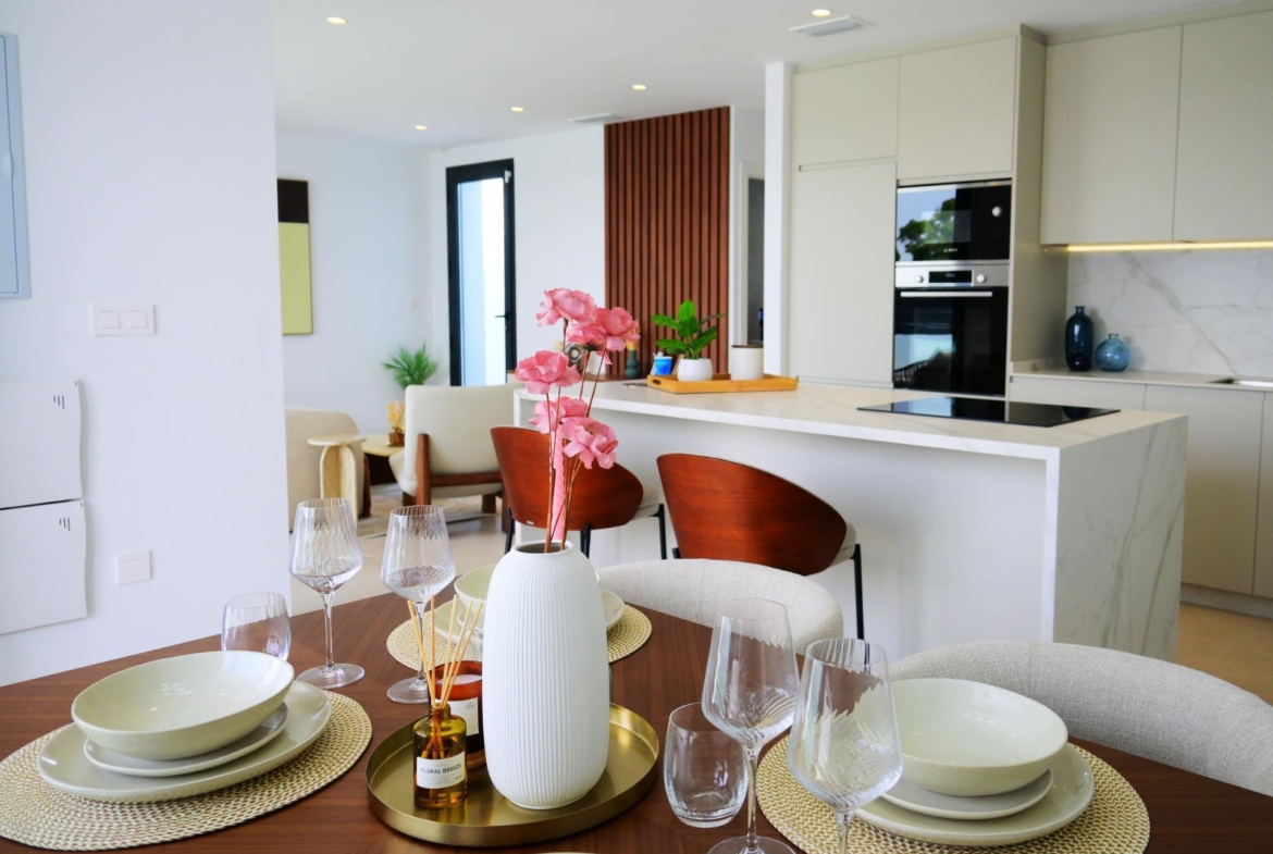 EXCLUSIVIDAD Y BIENESTAR: VILLA CON JARDÍN Y GARAJE PRIVADO
