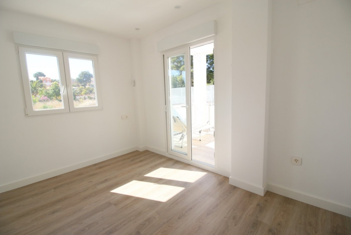 Villa de obra nueva en zona Av. Coloma de La Nucia