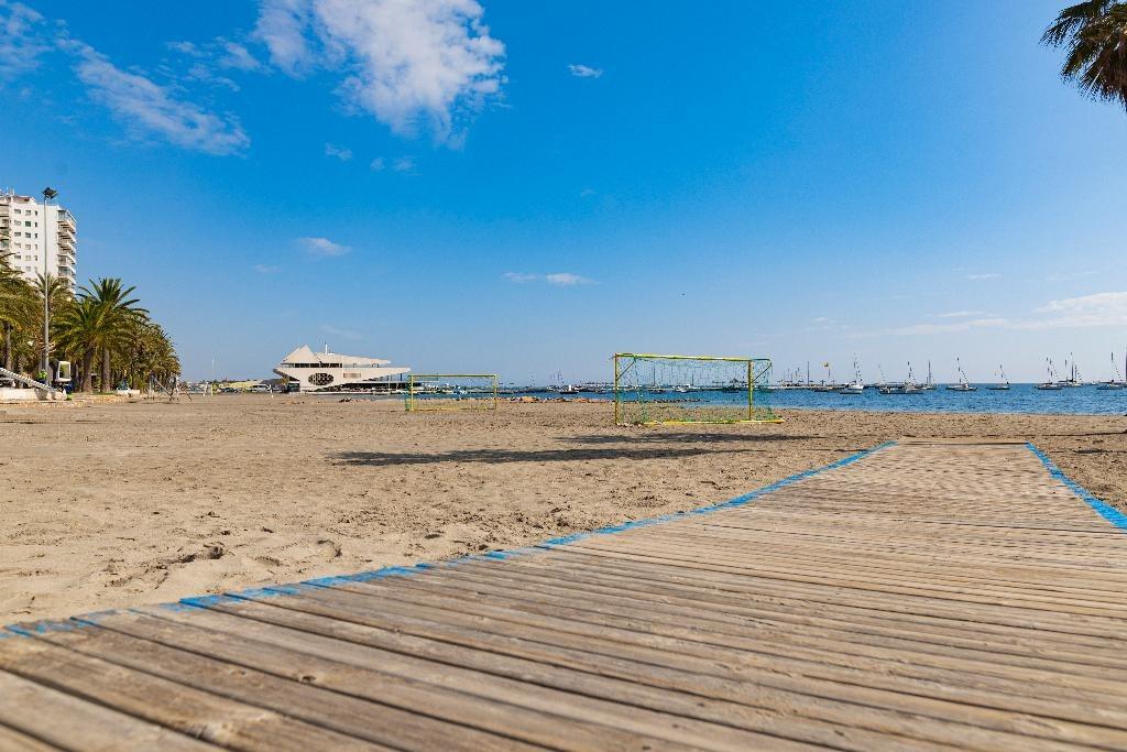 NEW BUILD TOWNHOUSES IN SANTIAGO DE LA RIBERA