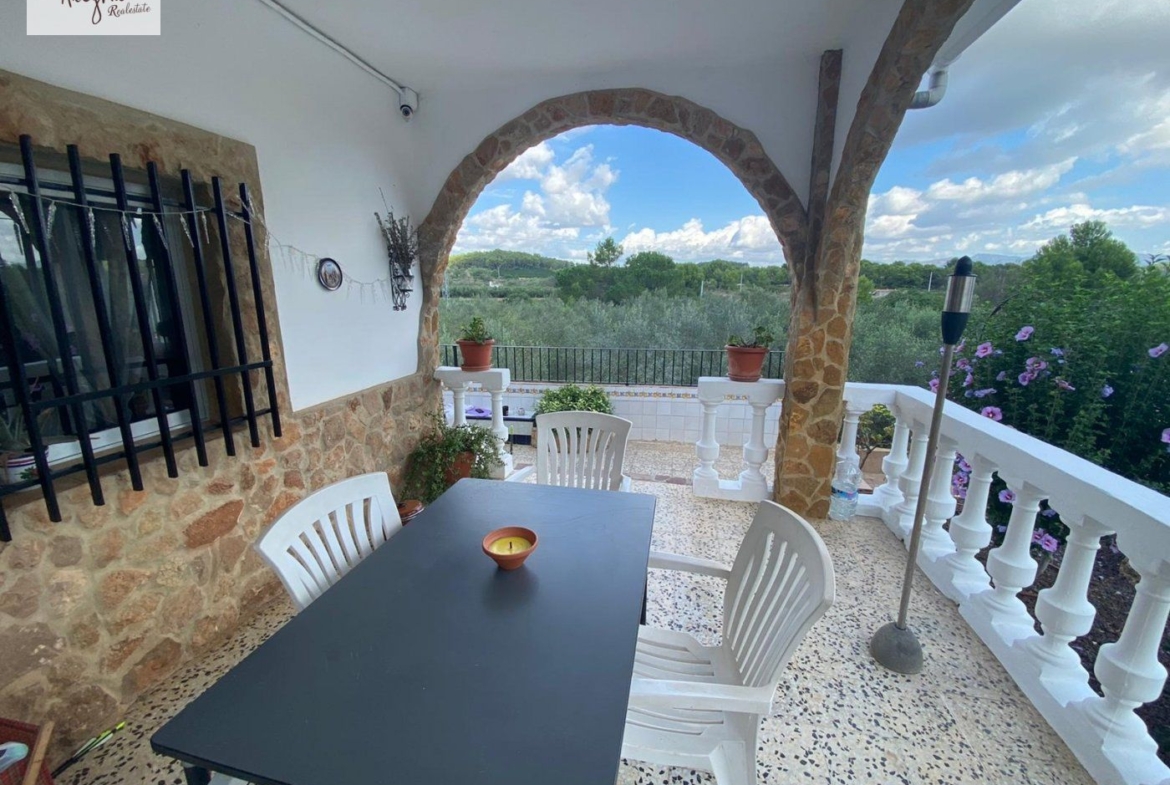 Villa for sale in Algimia de Alfara