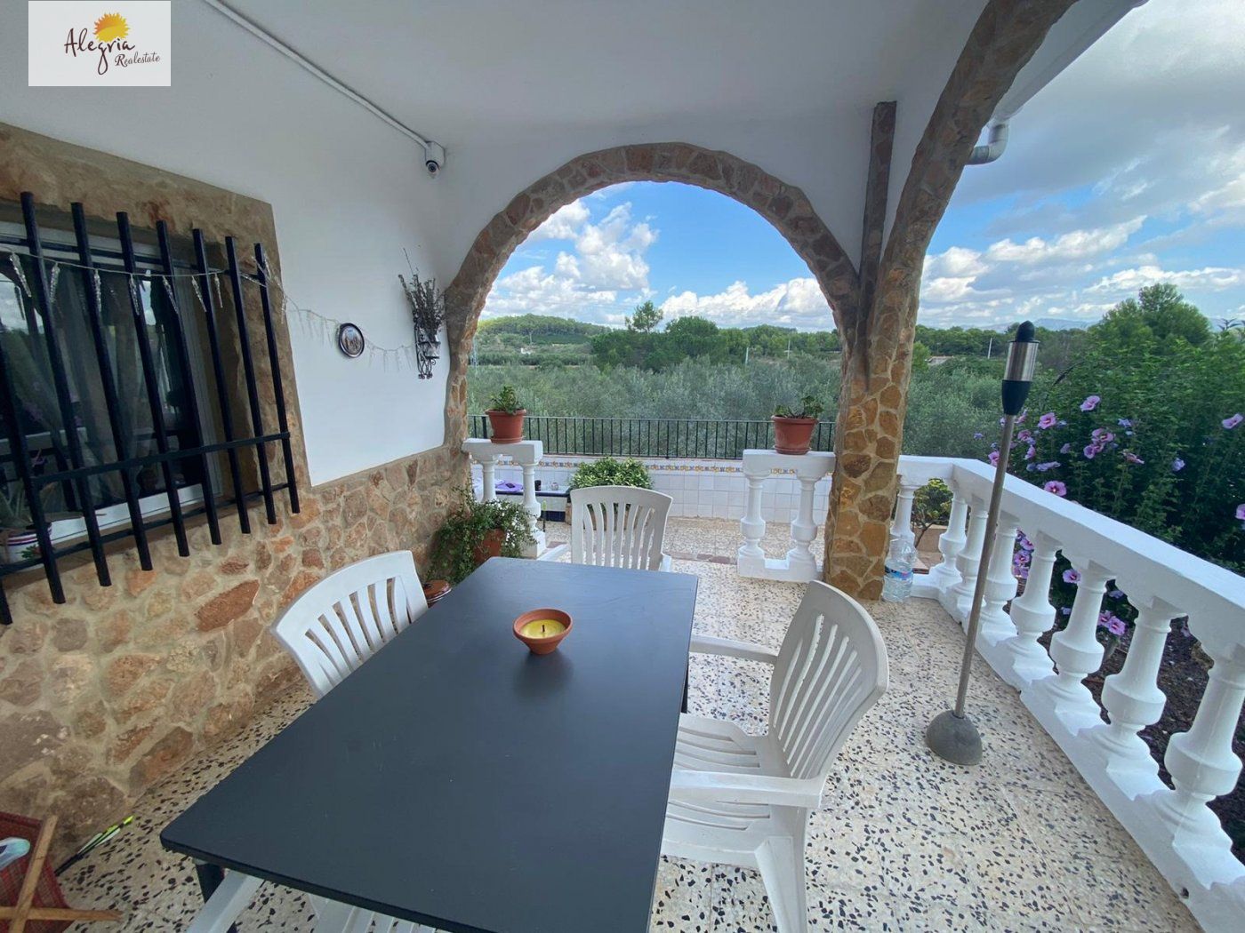 4-15-4 Villa for sale in Algimia de Alfara