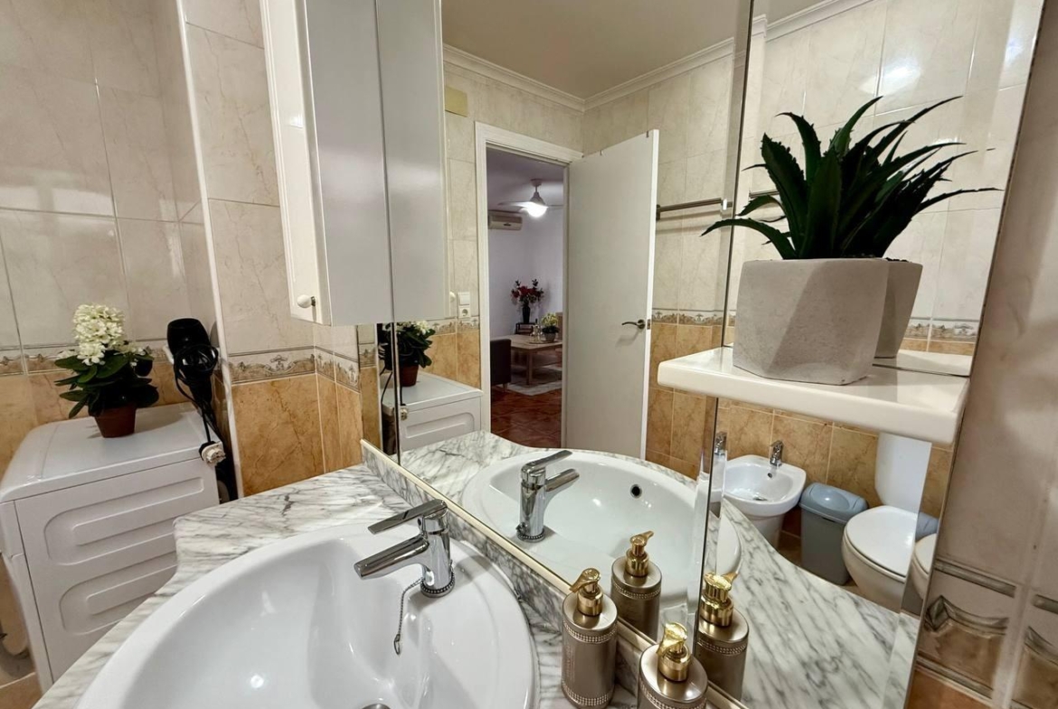 Exclusive apartment with 2 bedrooms and 3 terraces – Ref. A10245