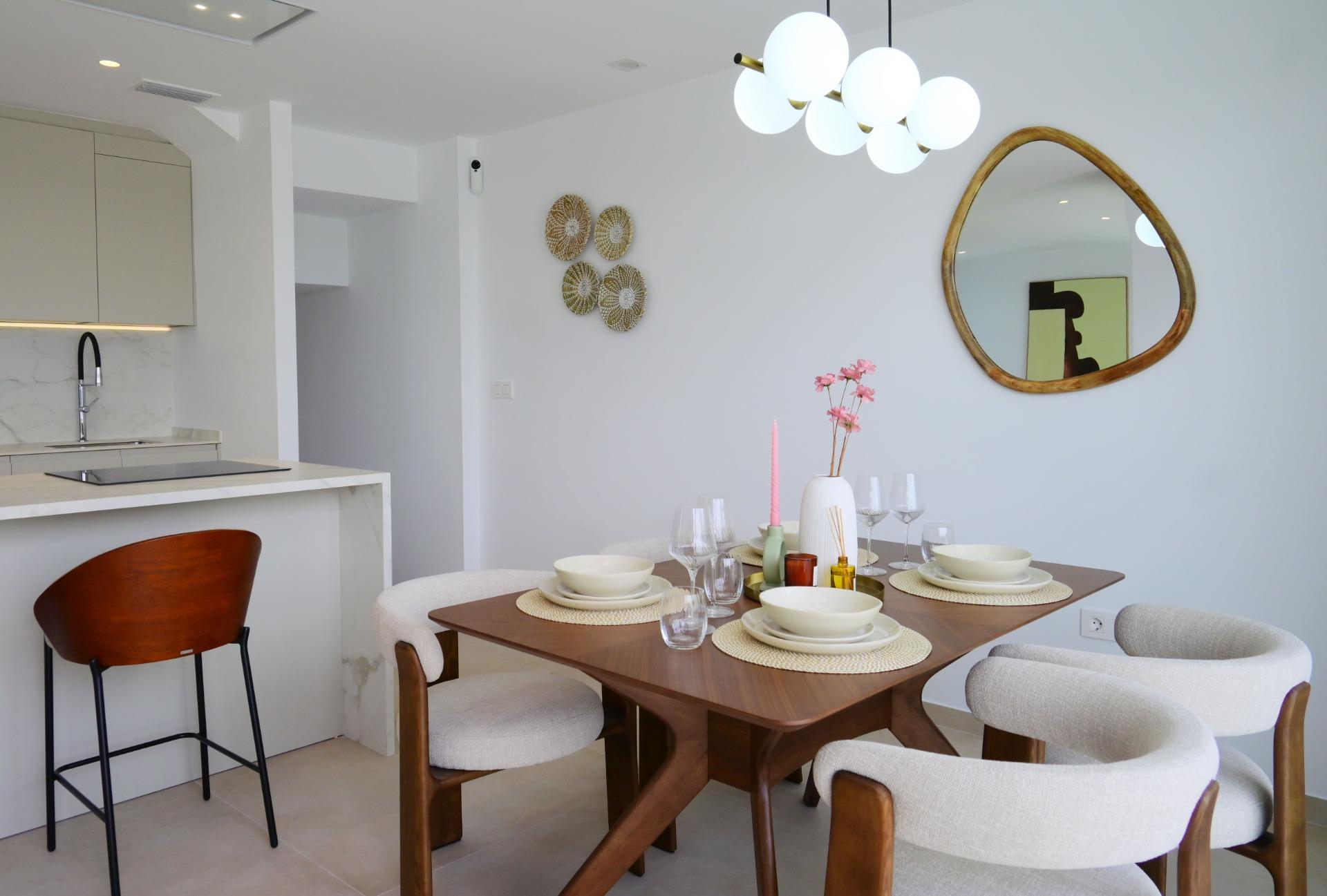 4-15-53 EXCLUSIVIDAD Y BIENETAR: VILLA CON JARDÍN Y GARAJE PRIVADO
