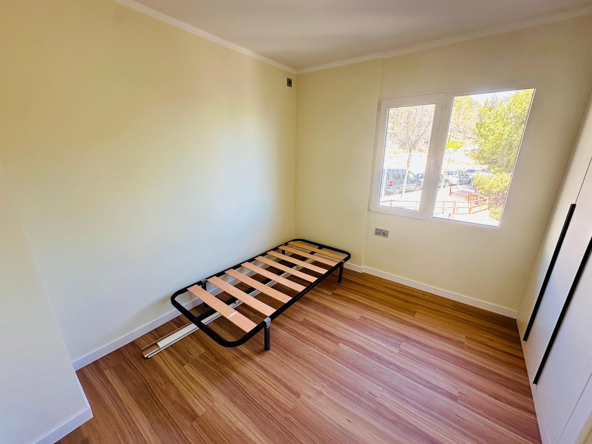Bright and spacious apartment for sale in Alicante, Campoamor area