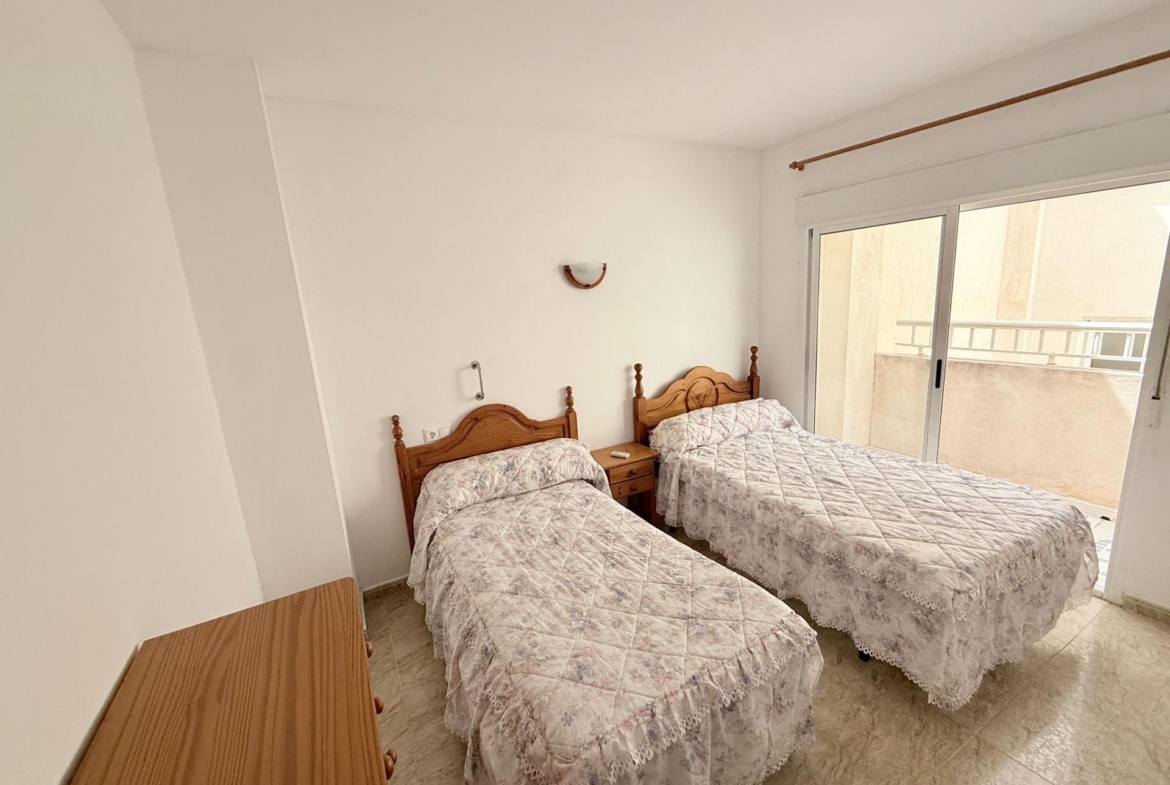 Ideal Home Steps from the Beach with Tourist License
