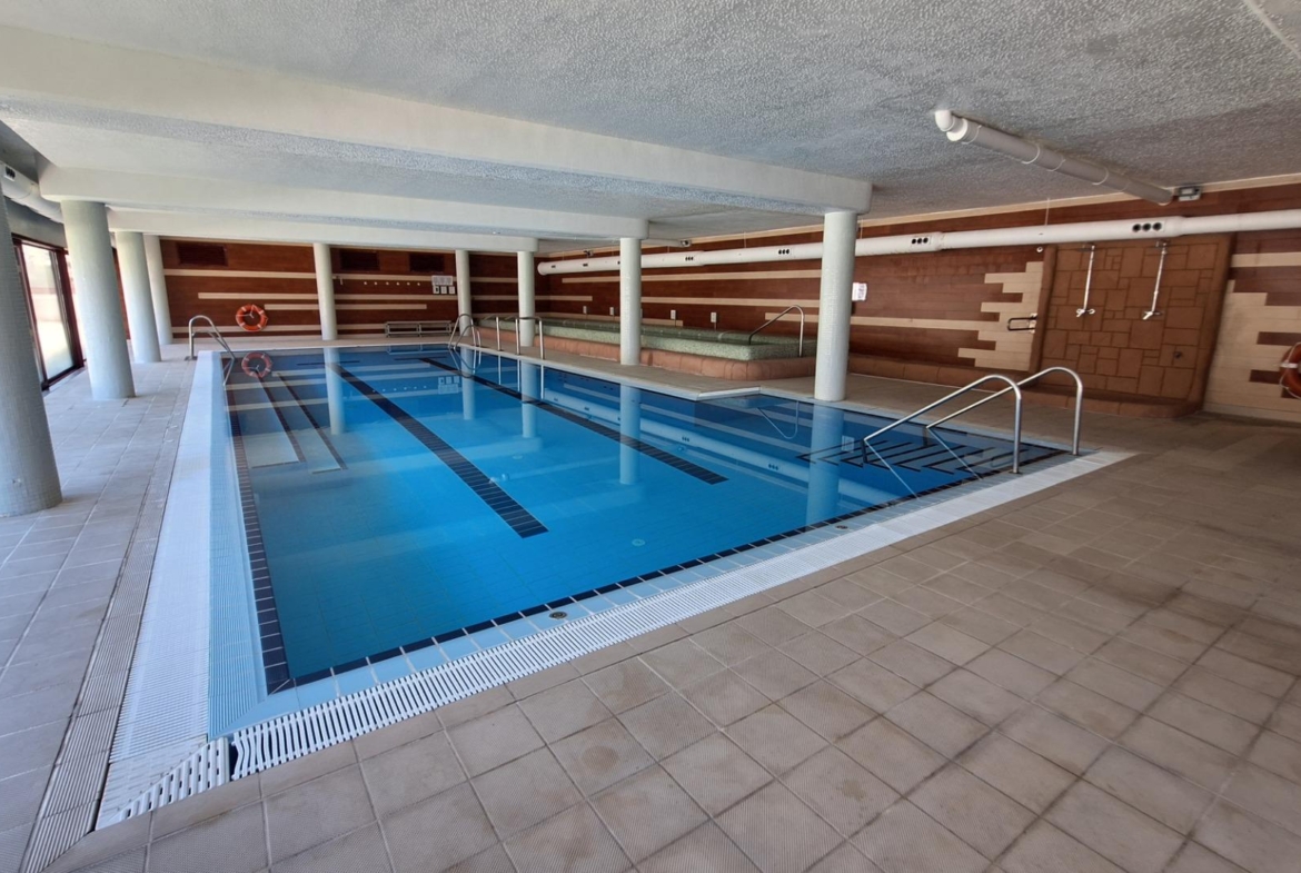 Apartment in Archena with unobstructed views of the spa, garage and storage room. Luxury common areas