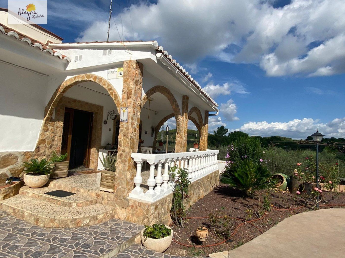 4-16-4 Villa for sale in Algimia de Alfara