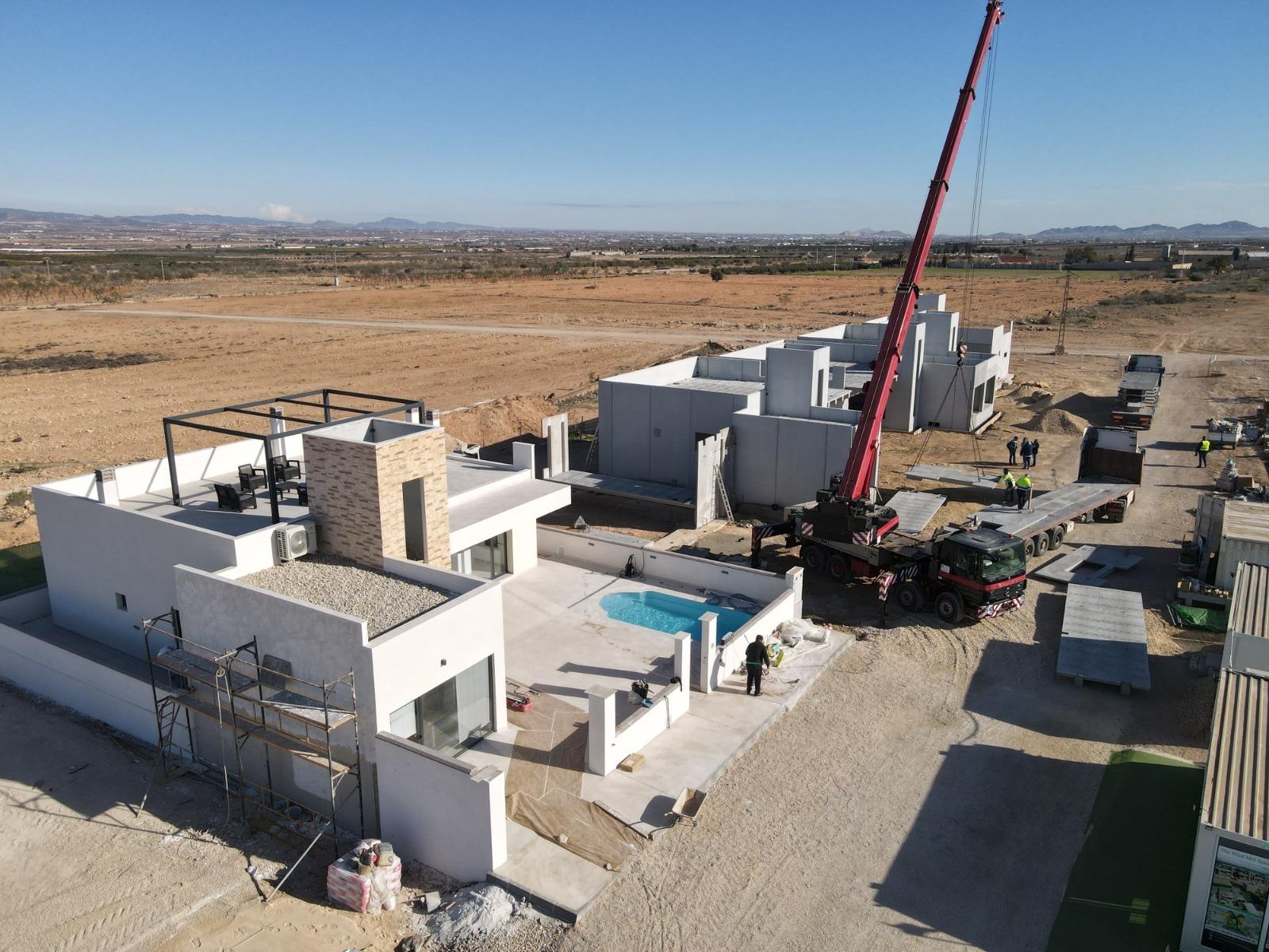 VILLA DE LUJO EN (LA PINILLA) MURCIA. PISCINA. 3 DORM. 4 BAÑOS. PARCELA 300 M2. OPLOSMIDDEL 100 M2.