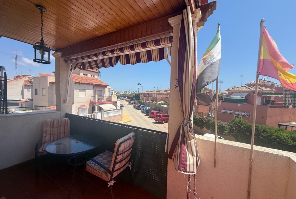 Great High Bungalow in Playa Flamenca: 3 bedrooms, 1 bathroom, 3 storage rooms, pool.