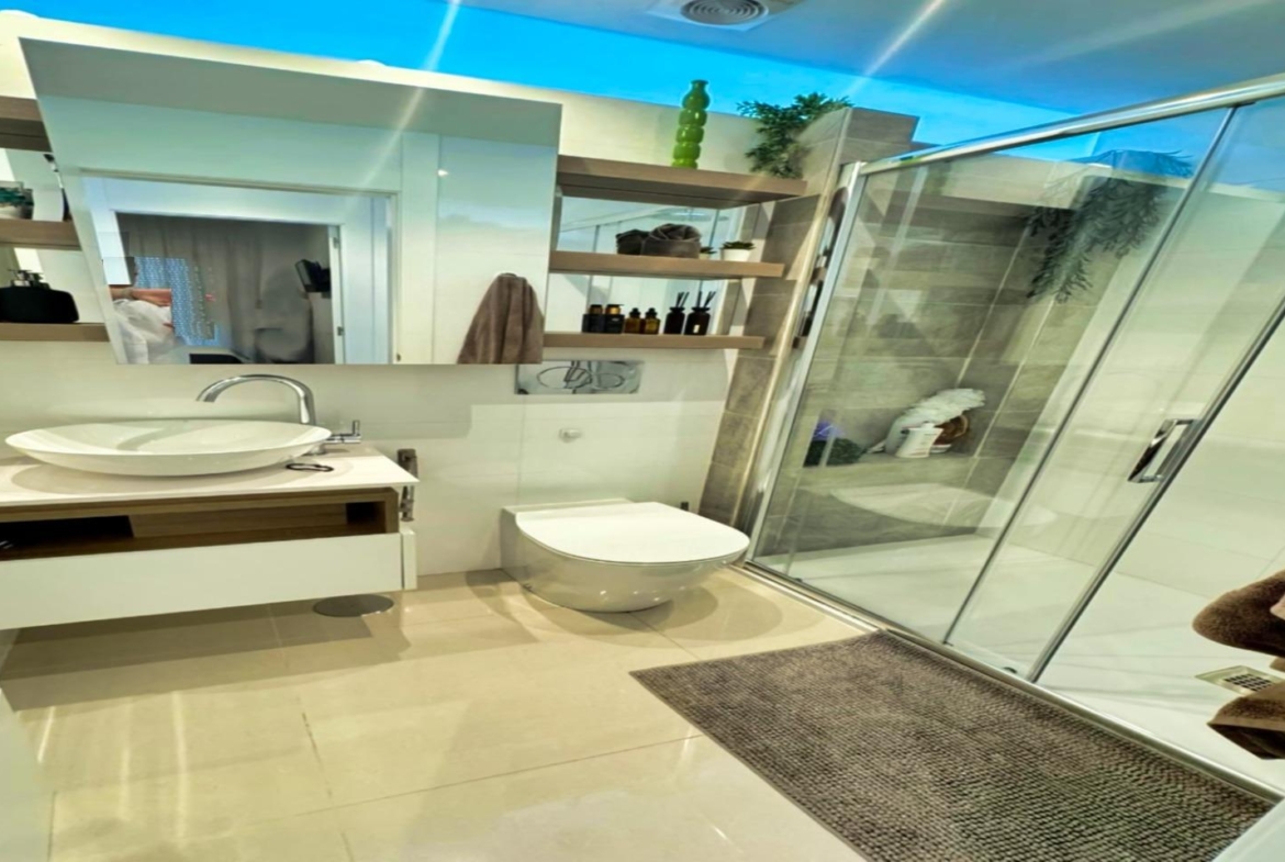 Ciudad Quesada, Doña Pepa, luxe bungalow op de bovenste verdieping