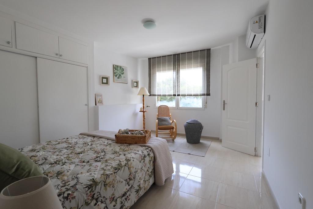 Torrevieja Avda de la Libertad, 1e verdieping appartement voor de nieuwe haven