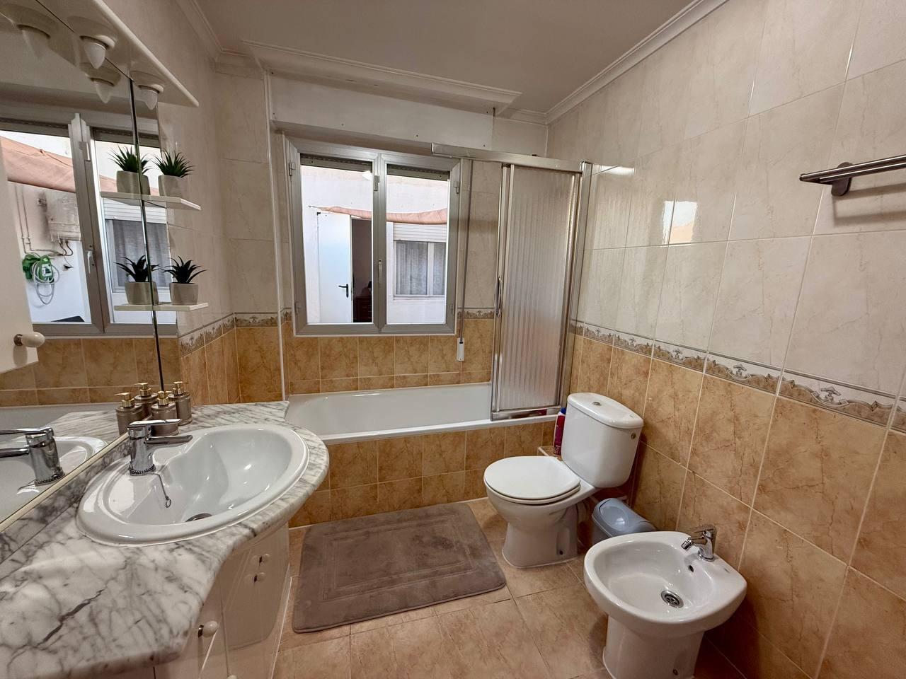 4-17-43 Exclusive apartment with 2 bedrooms and 3 terraces – Ref. A10245
