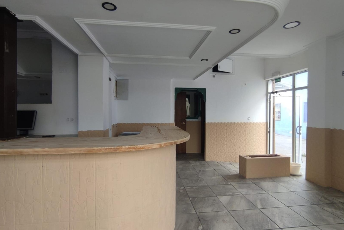 Bar – restaurant with licence  in San Gabriel  Alicante