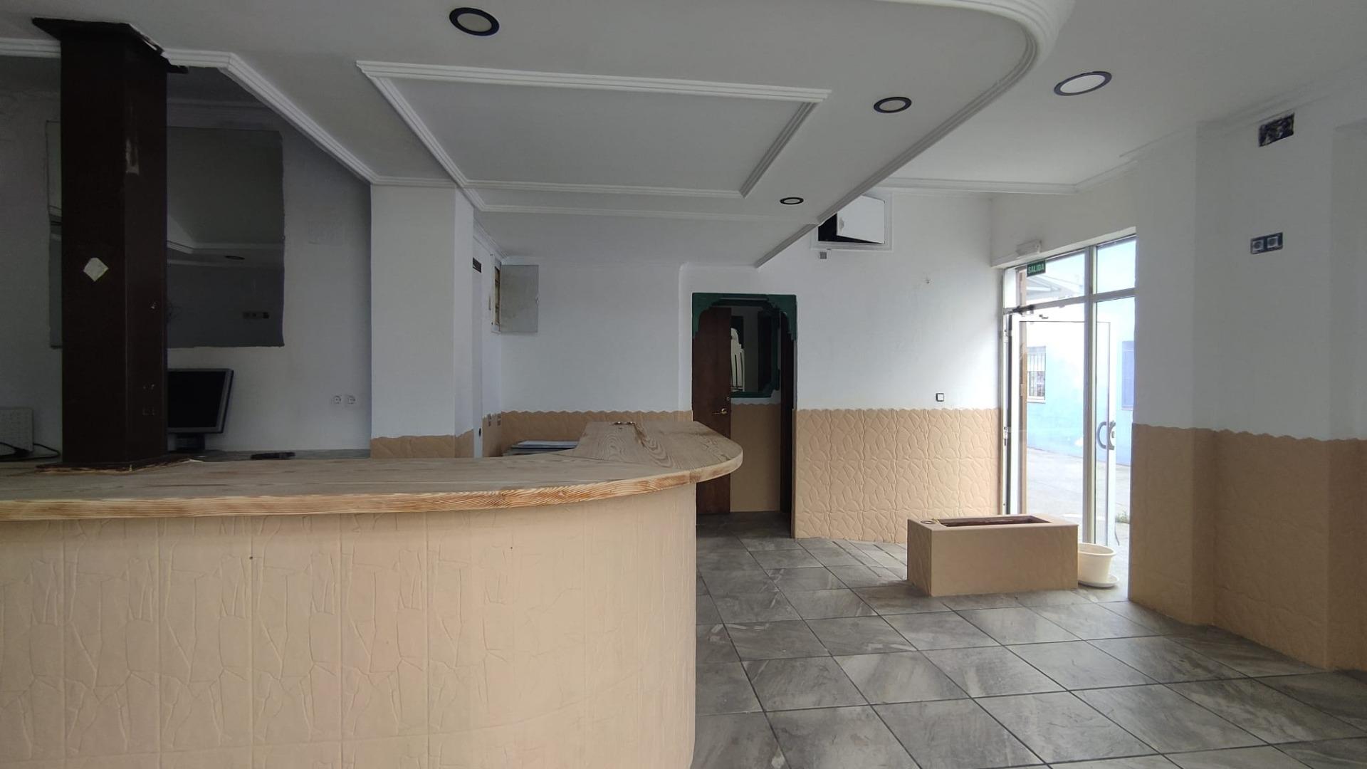 4-17-55 Bar – restaurant with licence in San Gabriel Alicante