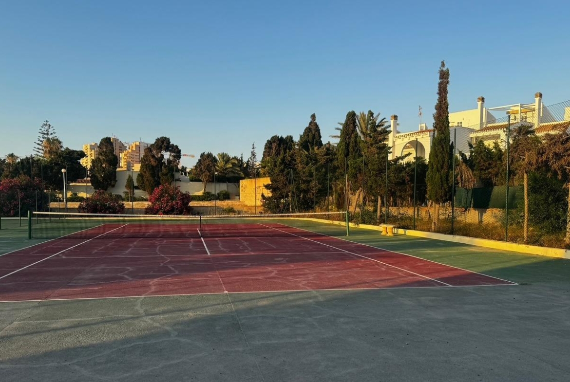 EN PLAYA DE LA MATA DUPLEX 3 HABS EN MOLINO BLANCO, PISCINA COMUNITARIA 219.000€