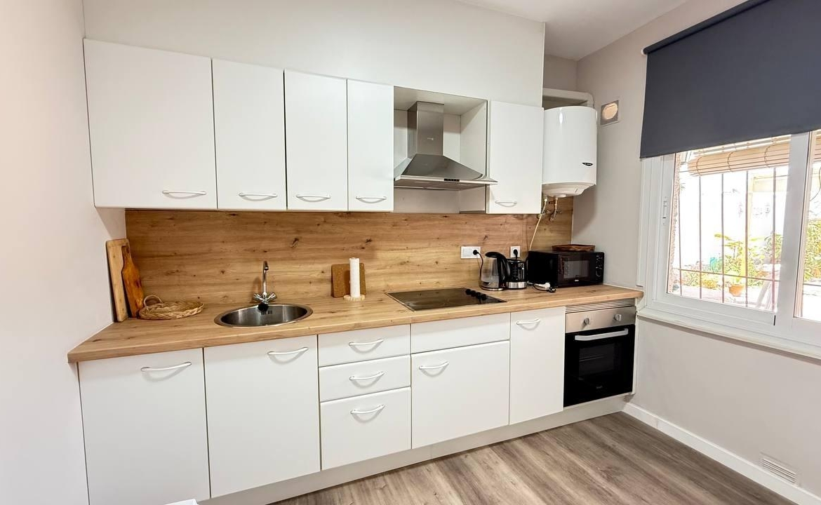 Ground floor bungalow, renovated, with 2 bedrooms and 1 bathroom